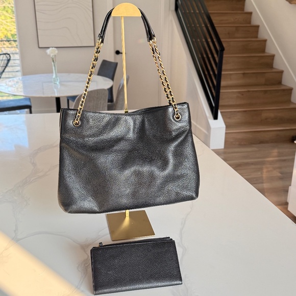 Tory Burch Britten Handbag + Britten Wallet SET in Black/gold - Picture 7 of 16